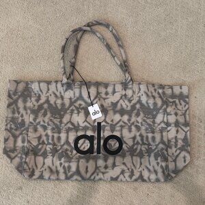 NWT - ALO Tote